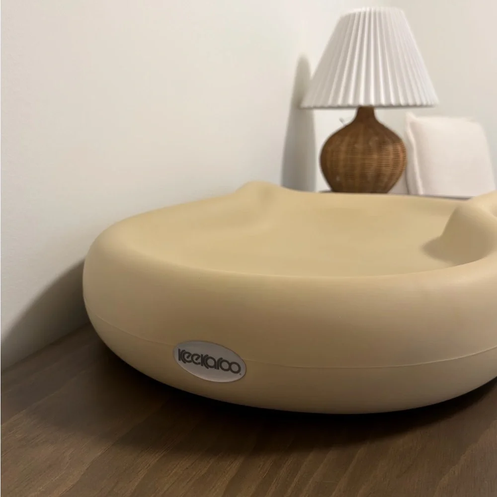 Keekaroo Peanut Changing Pad - vanilla - Picture 2 of 3